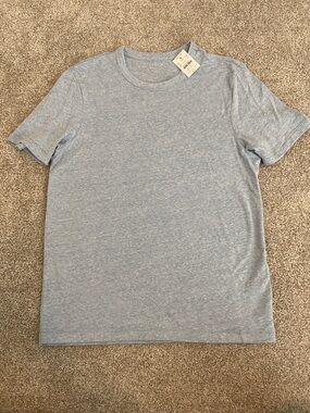 NWT J. Crew Heathered Light Blue Crewneck T-Shirt 🩵🤍🖤